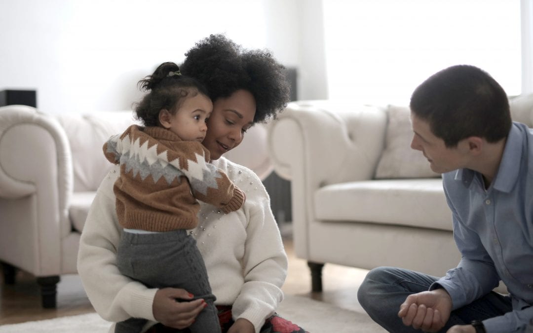 Babies Can Differentiate Parent’s Hug From a Stranger’s, Study Says